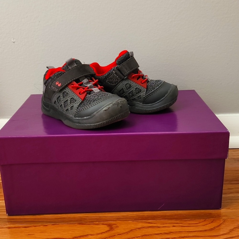 Stride Rite Velcro Sneakers